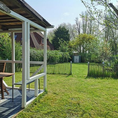 Ferienglueck An Der Nordsee Buche Deine Erdgeschoss-Ferienwohnung Mit Kamin Terrasse Und Eingezaeuntem Garten Fuer Unvergessliche Auszeiten Altfunnixsiel Esterno foto