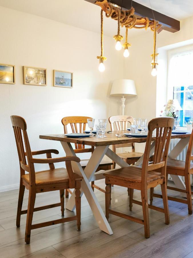 Ferienglueck An Der Nordsee Buche Deine Erdgeschoss-Ferienwohnung Mit Kamin Terrasse Und Eingezaeuntem Garten Fuer Unvergessliche Auszeiten Altfunnixsiel Esterno foto