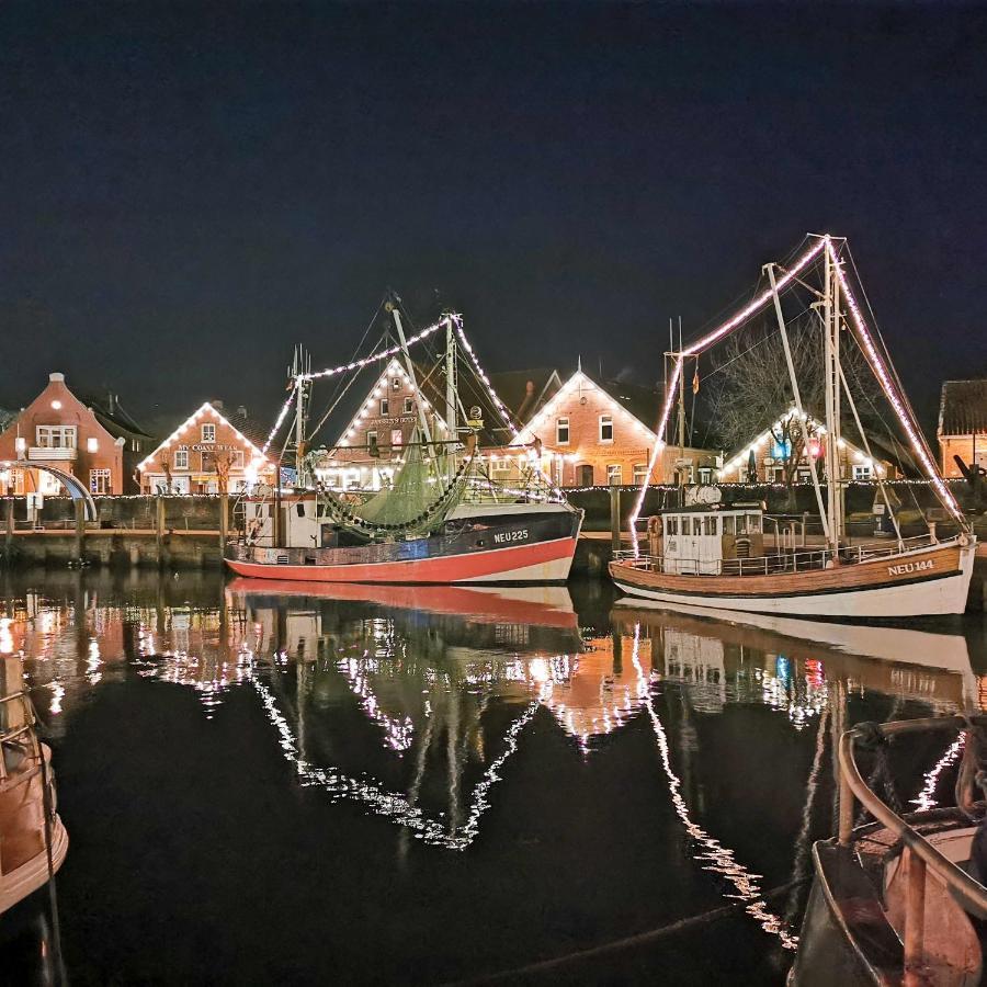 Ferienglueck An Der Nordsee Buche Deine Erdgeschoss-Ferienwohnung Mit Kamin Terrasse Und Eingezaeuntem Garten Fuer Unvergessliche Auszeiten Altfunnixsiel Esterno foto