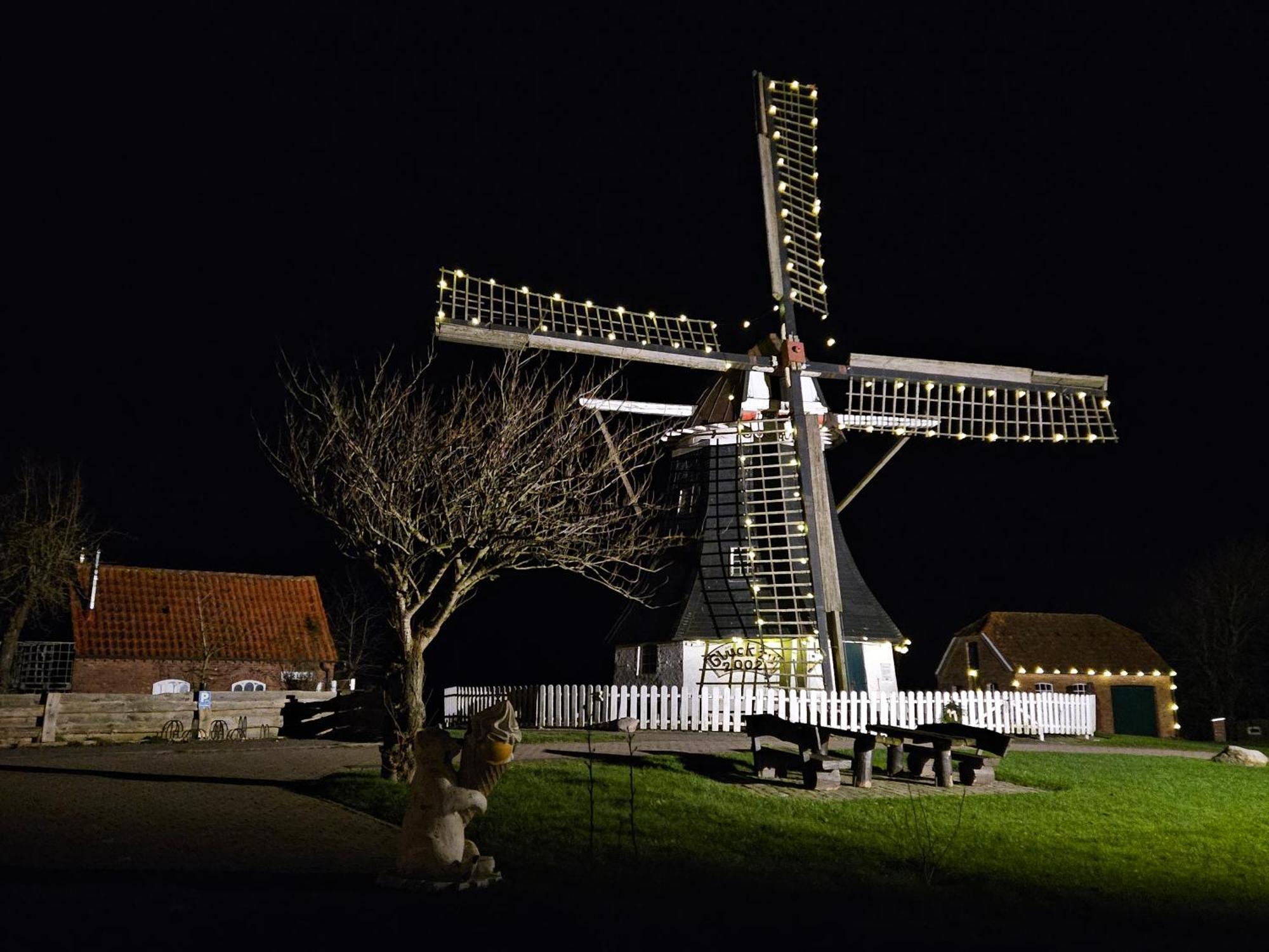 Smittshoern 3 - Nordsee Erdgeschosswohnung Mit Eingezaeunten Garten, Kamin Und Lounge! Altfunnixsiel Esterno foto